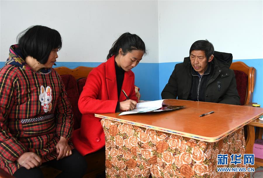 （兩會&middot;基層代表履職故事）（7）全國人大代表程桔：治理村莊環(huán)境 發(fā)展鄉(xiāng)村旅游