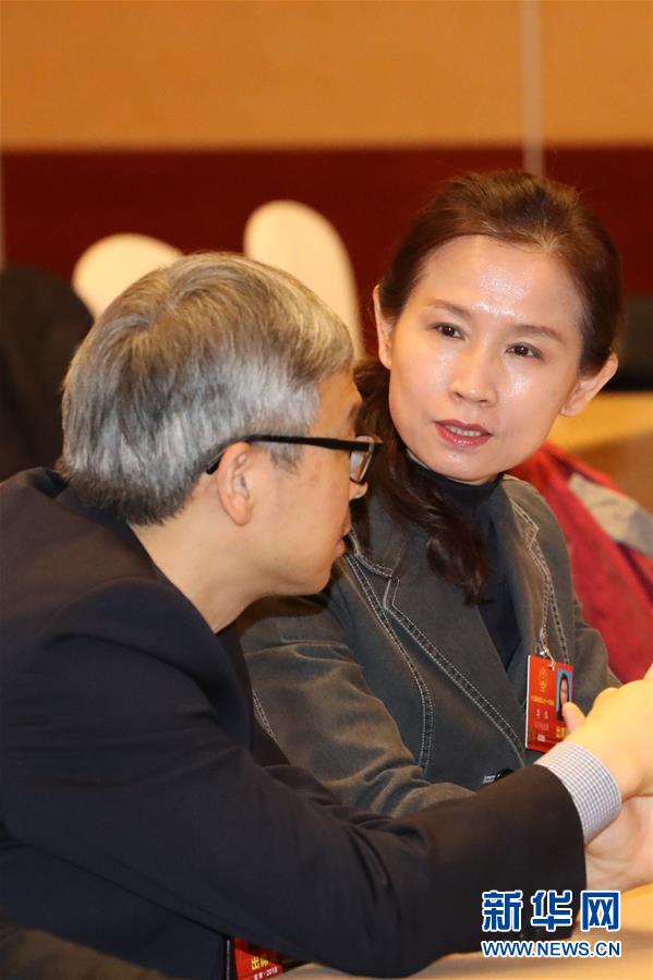 （兩會&middot;基層代表履職故事）（2）全國人大代表李潞：承載生命囑托 堅(jiān)守醫(yī)生職責(zé)