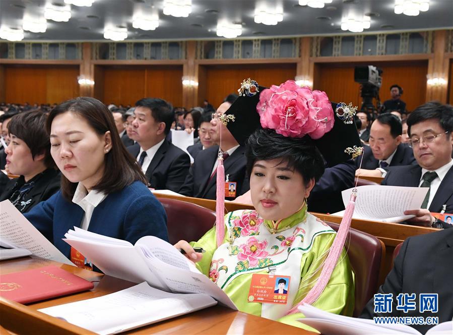 （兩會&middot;基層代表履職故事）（1）全國人大代表孫艷玲：做好非遺事業(yè)，讓古老技藝活起來