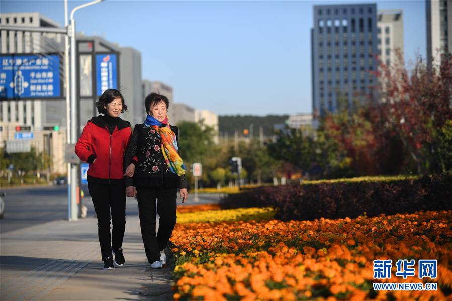 （新華全媒頭條&middot;圖文互動(dòng)）（1）&ldquo;英雄之妻&rdquo;，為愛(ài)堅(jiān)守19年