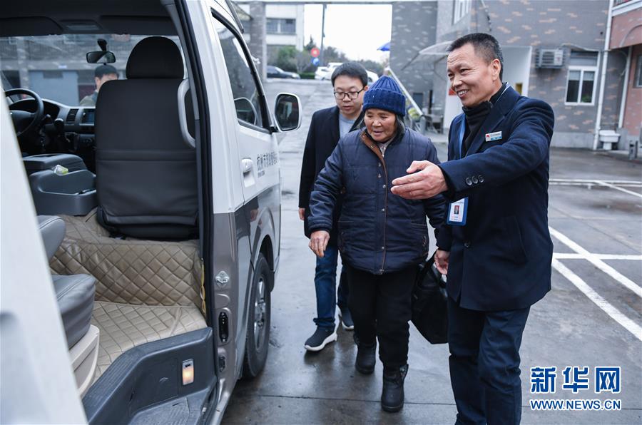 (圖文互動(dòng))(9)平靜而充滿力量——“中國(guó)網(wǎng)事·感動(dòng)2018”年度網(wǎng)絡(luò)人物群像