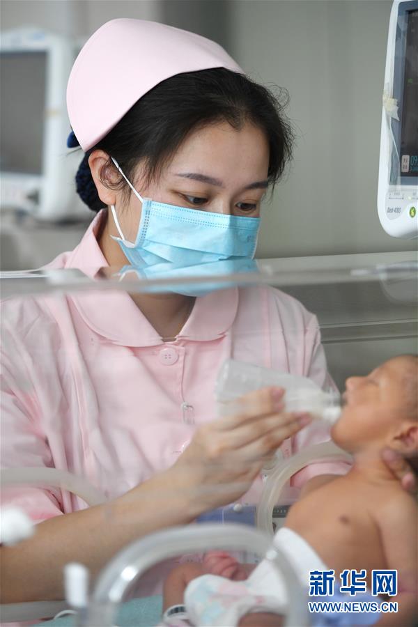 (圖文互動(dòng))(10)平靜而充滿力量——“中國(guó)網(wǎng)事·感動(dòng)2018”年度網(wǎng)絡(luò)人物群像