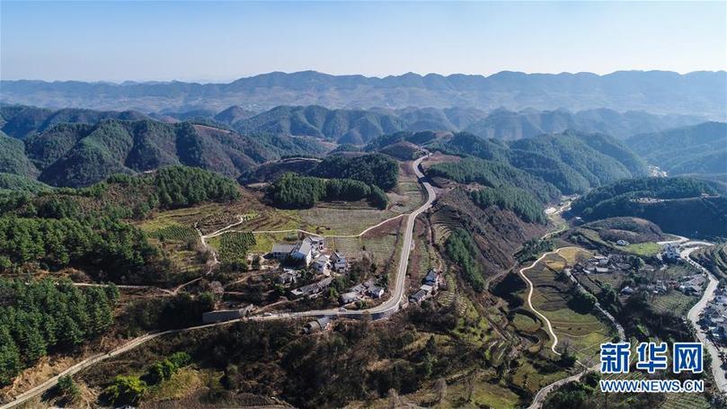 (新華全媒頭條·圖文互動(dòng))(7)山鄉(xiāng)巨變——來自貴州扶貧一線的報(bào)告