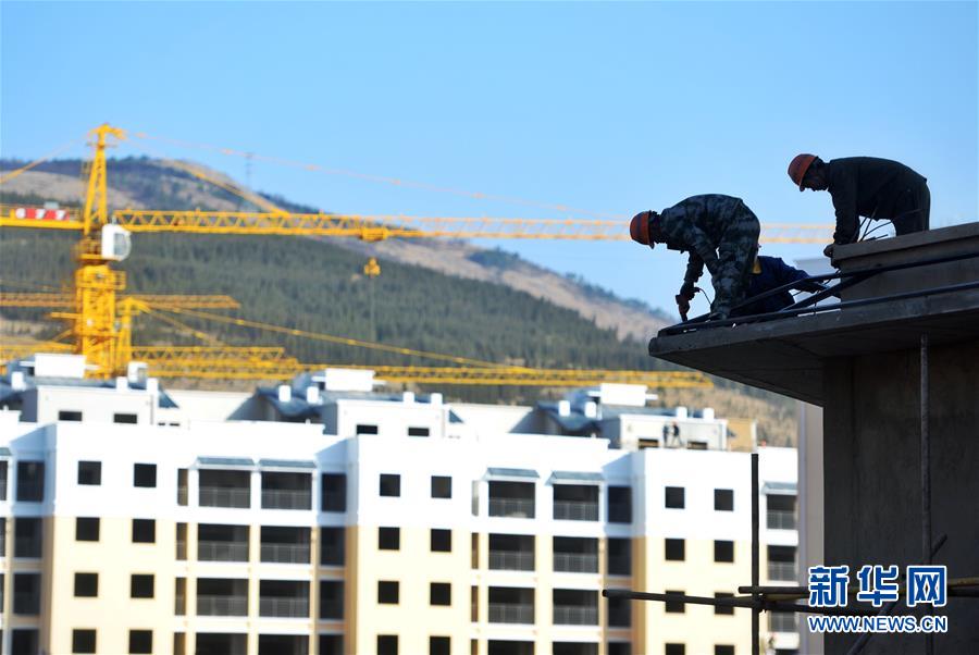 （在習近平新時代中國特色社會主義思想指引下&mdash;&mdash;新時代新作為新篇章&middot;圖文互動）（1）高原春來早 云嶺開新篇 