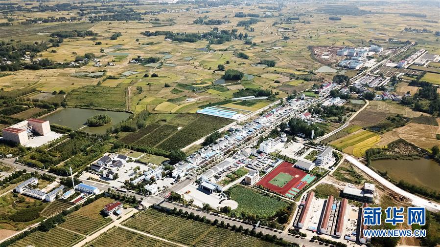 （新華全媒頭條&middot;愛國(guó)情 奮斗者&middot;圖文互動(dòng)）（7）一個(gè)村的奮斗，一個(gè)時(shí)代的巨變&mdash;&mdash;記敢&ldquo;蹚新路&rdquo;的小崗人