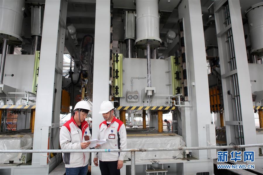 (新華全媒頭條·首季經(jīng)濟觀察·圖文互動)(8)經(jīng)濟運行平穩(wěn)開局 高質(zhì)量發(fā)展勢頭良好——2019年中國經(jīng)濟首季觀察