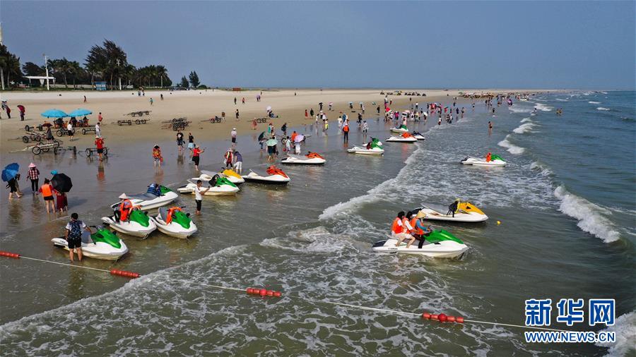 （壯麗70年 奮斗新時代&mdash;&mdash;推動高質(zhì)量發(fā)展調(diào)研行&middot;圖文互動）（1）近海能看鯨魚白海豚，廣西這片濱海旅游勝地啥來頭？