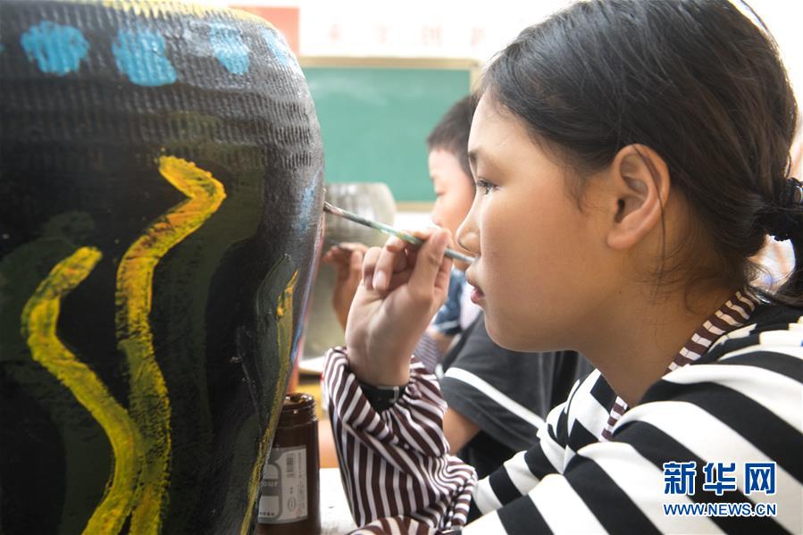 (壯麗70年·奮斗新時(shí)代·圖文互動(dòng))(7)“東海明珠”挺立一座“精神燈塔”——追尋浙江臺(tái)州大陳島墾荒精神