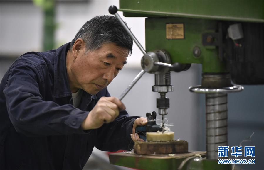 (新華全媒頭條·圖文互動(dòng))(1)“咱們工人有力量”——鞍鋼勞模采訪錄