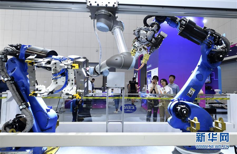 （新華全媒頭條&middot;圖文互動）（5）擁抱智能新時代：世界智能大會釋放了哪些新信號？