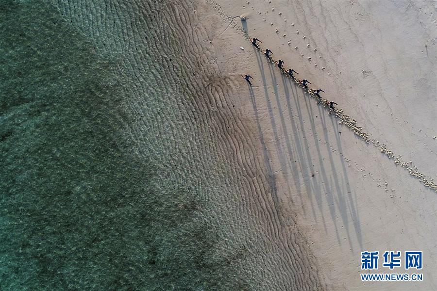 （壯麗70年&middot;奮斗新時代&middot;新華全媒頭條&middot;圖文互動）（3）&ldquo;你在我的航程上，我在你的視線里&rdquo;&mdash;&mdash;走進(jìn)海軍西沙中建島官兵的五彩世界