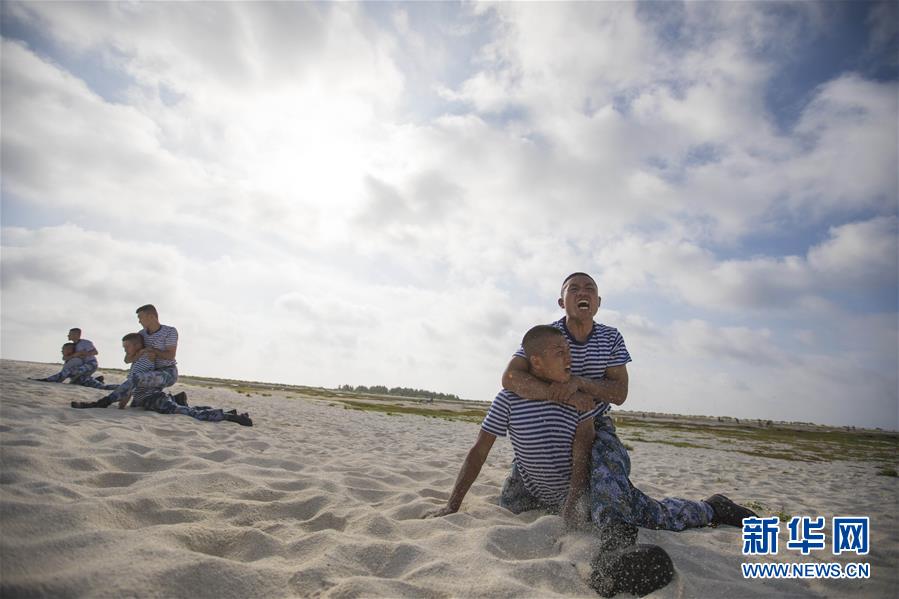 （壯麗70年&middot;奮斗新時代&middot;新華全媒頭條&middot;圖文互動）（5）&ldquo;你在我的航程上，我在你的視線里&rdquo;&mdash;&mdash;走進(jìn)海軍西沙中建島官兵的五彩世界