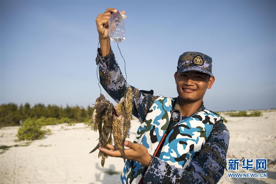 （壯麗70年&middot;奮斗新時代&middot;新華全媒頭條&middot;圖文互動）（11）&ldquo;你在我的航程上，我在你的視線里&rdquo;&mdash;&mdash;走進海軍西沙中建島官兵的五彩世界