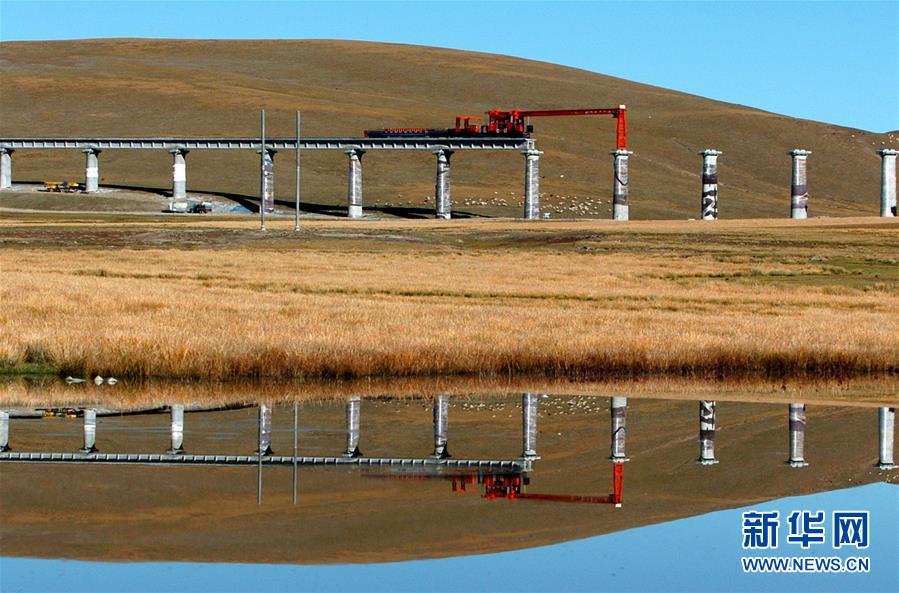 （新華全媒頭條&middot;壯麗70年&middot;奮斗新時代&middot;圖文互動）（10）開拓雪域高原的夢想之路&mdash;&mdash;來自青藏鐵路的蹲點報告