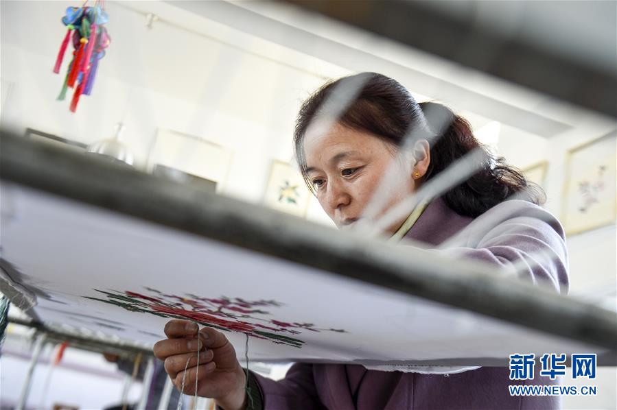 （新華全媒頭條&middot;壯麗70年&middot;奮斗新時(shí)代&middot;圖文互動）（12）中國減貧的西海固報(bào)告