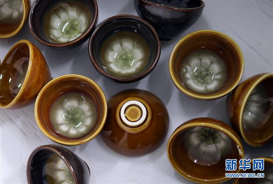 (愛國情 奮斗者·圖文互動(dòng))(1)池建義團(tuán)隊(duì):把論文寫在產(chǎn)品上