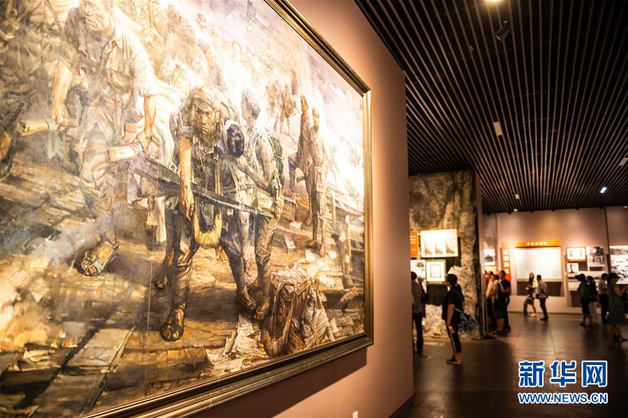 （壯麗70年&middot;奮斗新時(shí)代&mdash;&mdash;記者再走長(zhǎng)征路&middot;圖文互動(dòng)）（5）歷史在這里轉(zhuǎn)折：探訪(fǎng)遵義會(huì)議會(huì)址