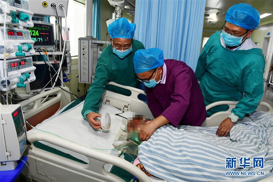 （新華全媒頭條&middot;圖文互動(dòng)）（12）有一絲希望，就盡百倍努力&mdash;&mdash;貴州水城&ldquo;7&middot;23&rdquo;特大山體滑坡72小時(shí)救援紀(jì)實(shí)