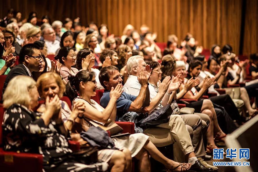 (新華全媒頭條·圖文互動(dòng))(9)東方回旋曲——黑土地上飛出“白天鵝”