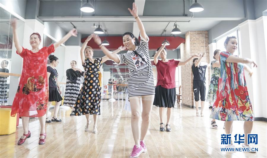 （習(xí)近平的民生關(guān)切事&middot;圖文互動(dòng)）（5）為了夢圓安居，創(chuàng)造幸福生活&mdash;&mdash;習(xí)近平總書記牽掛的民生事之&ldquo;住有所居&rdquo;篇