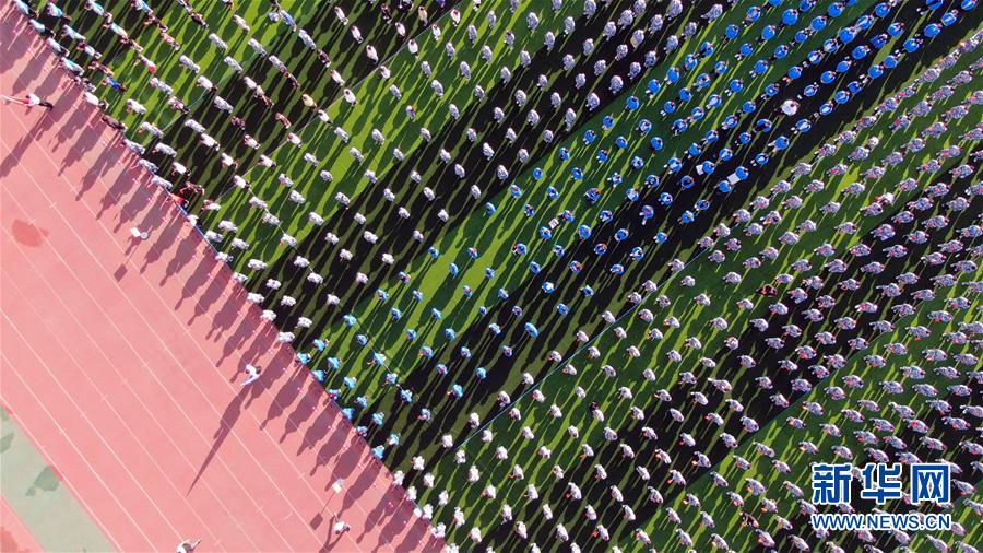 （新華全媒頭條&middot;開學(xué)季&middot;圖文互動(dòng)）（2）新學(xué)期是彩色的&mdash;&mdash;各地2019年秋季學(xué)期開學(xué)典禮掃描