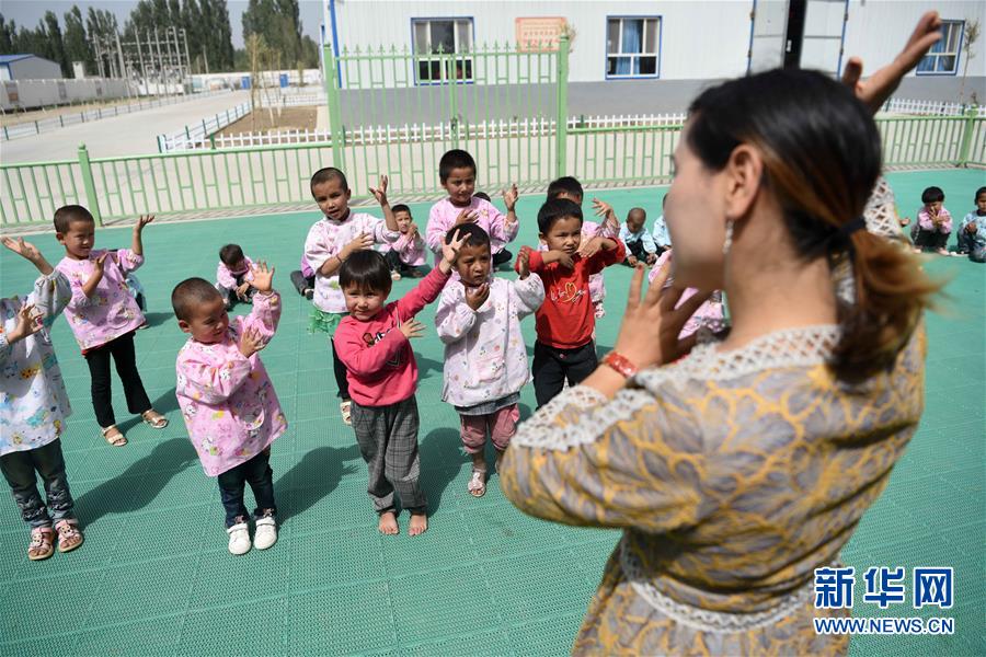 (決戰(zhàn)決勝脫貧攻堅·圖文互動)(6)“她力量”托起南疆脫貧攻堅“新引擎”