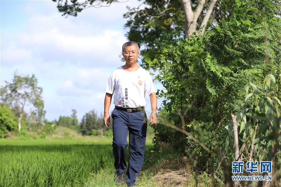 （不忘初心、牢記使命&middot;圖文互動(dòng)）（3）&ldquo;上天入地&rdquo;也要帶領(lǐng)鄉(xiāng)親脫貧&mdash;&mdash;記廣東那毛村駐村第一書記彭彬