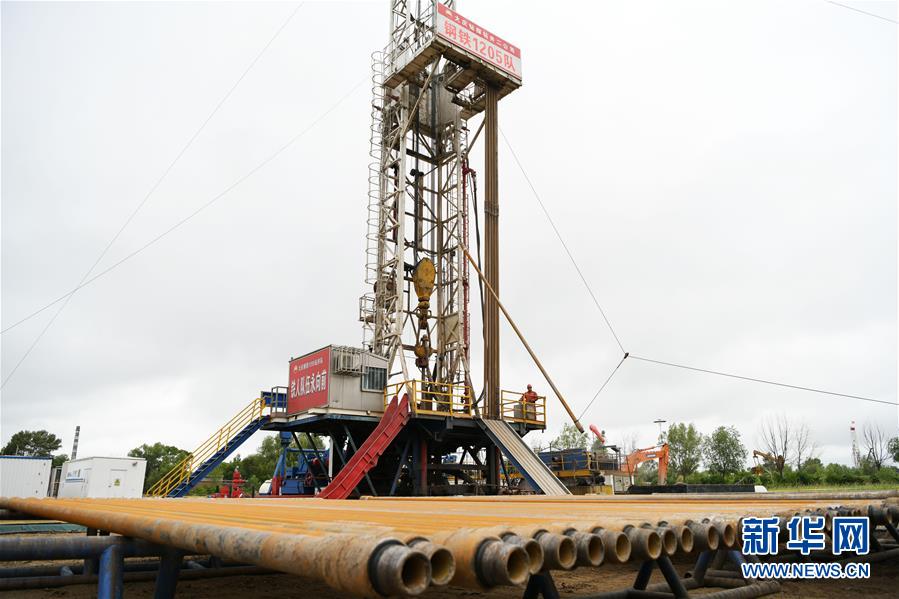 （圖文互動）（9）當好標桿旗幟 建設百年油田&mdash;&mdash;寫在大慶油田發(fā)現(xiàn)60周年之際