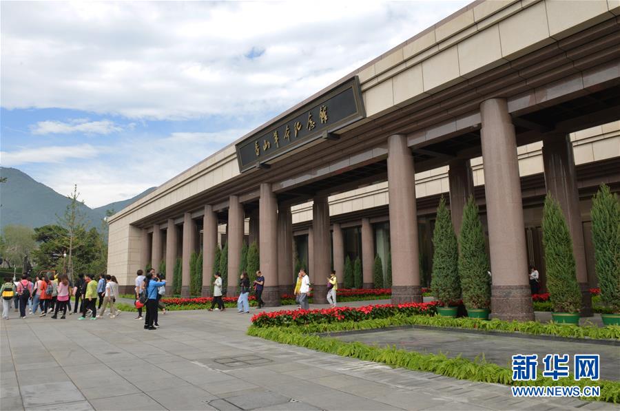 (新華全媒頭條·圖文互動(dòng))(3)中國(guó)道路越走越寬廣——社會(huì)主義中國(guó)實(shí)踐啟示錄