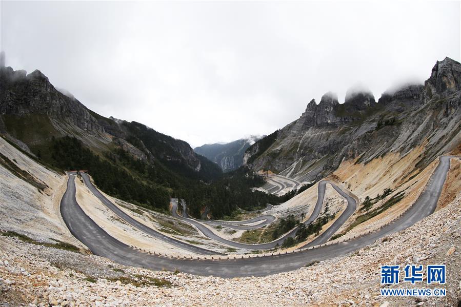 （新華全媒頭條&middot;決戰(zhàn)決勝脫貧攻堅(jiān)&middot;圖文互動）（6）為了人與自然和諧共生&mdash;&mdash;云南&ldquo;三江并流&rdquo;地區(qū)決戰(zhàn)精準(zhǔn)脫貧的&ldquo;生態(tài)畫卷&rdquo;