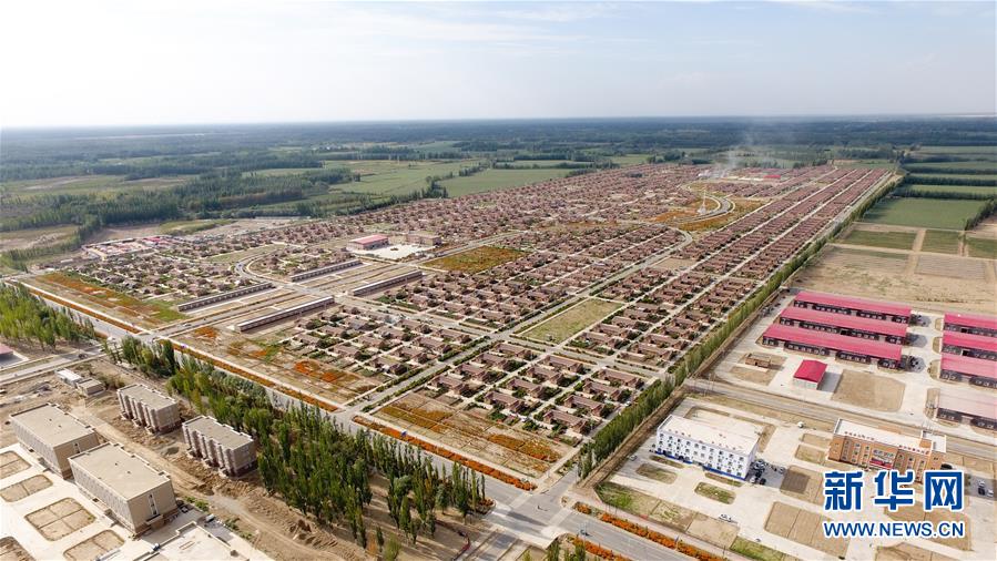 （決戰(zhàn)決勝扶貧攻堅(jiān)&middot;圖文互動）（1）凝心聚力奔小康&mdash;&mdash;新疆南疆四地州脫貧攻堅(jiān)成就綜述