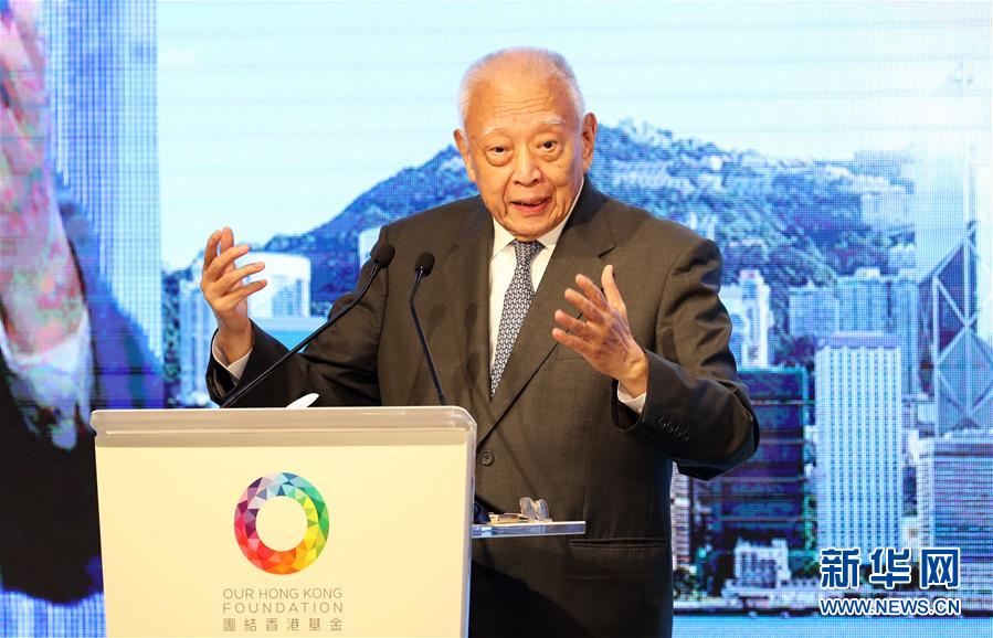 （壯麗70年&middot;奮斗新時(shí)代&mdash;&mdash;共和國榮光&middot;圖文互動(dòng)）（2）董建華：&ldquo;一國兩制&rdquo;的踐行者和捍衛(wèi)者