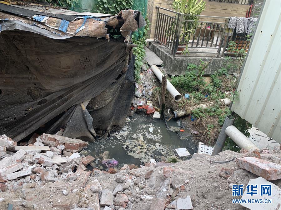 （圖文互動(dòng)）（3）河長(zhǎng)職責(zé)寫得明明白白，條條舉措無一落實(shí)&mdash;&mdash;國(guó)務(wù)院檢查組暗訪核查佛山一農(nóng)村河涌黑臭十余年無人管理