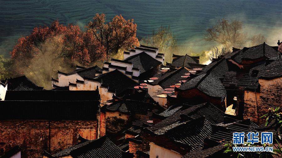 （圖文互動(dòng)）（10）鄉(xiāng)村攝影師、鄉(xiāng)村&ldquo;模特&rdquo;、民宿店主&mdash;&mdash;鄉(xiāng)村旅游推動(dòng)婺源農(nóng)民生活方式發(fā)生新變化