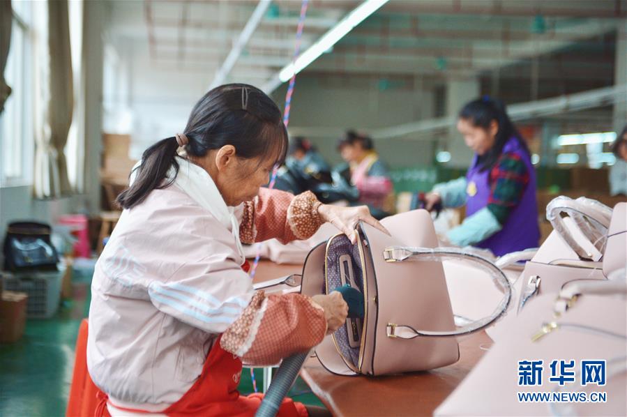 （圖文互動）（3）人回鄉(xiāng)、錢回流、企回遷&mdash;&mdash;一個大石山區(qū)貧困縣的返鄉(xiāng)創(chuàng)業(yè)故事 