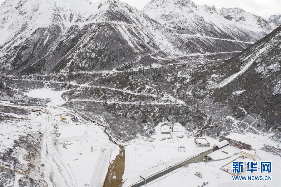 （新華全媒頭條&middot;圖文互動）（2）格?；ㄩ_滿天路&mdash;&mdash;寫在川藏公路通車65周年之際