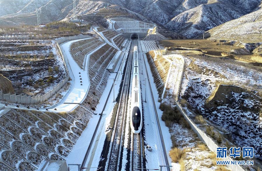 （新華全媒頭條&middot;圖文互動）（12）百年跨越，逐夢京張&mdash;&mdash;寫在京張高鐵開通暨中國高鐵突破3.5萬公里之際
