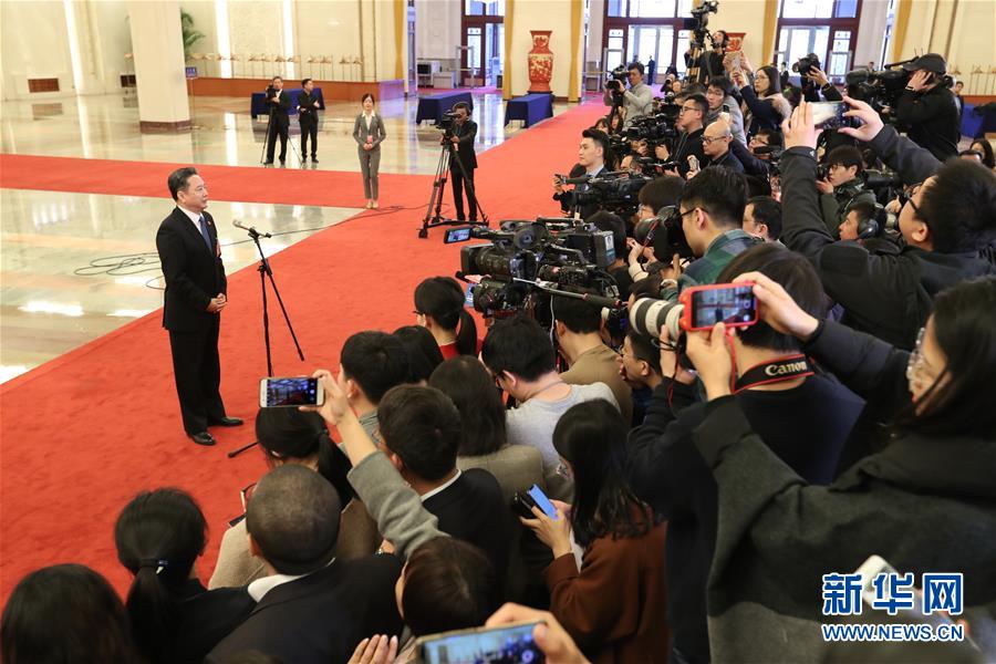 （兩會(huì)&middot;面對(duì)面）（11）采訪部長(zhǎng)