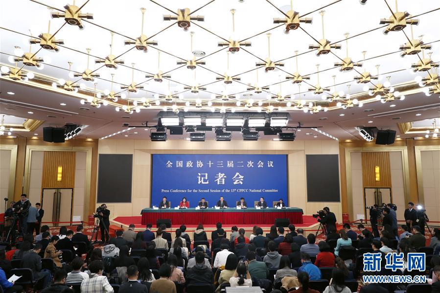 （兩會(huì)）（2）政協(xié)委員談優(yōu)化營商環(huán)境、促進(jìn)民營經(jīng)濟(jì)高質(zhì)量發(fā)展