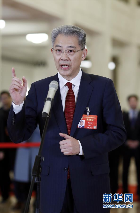 （兩會(huì)&middot;面對(duì)面&middot;XHDW）（5）全國政協(xié)委員接受采訪