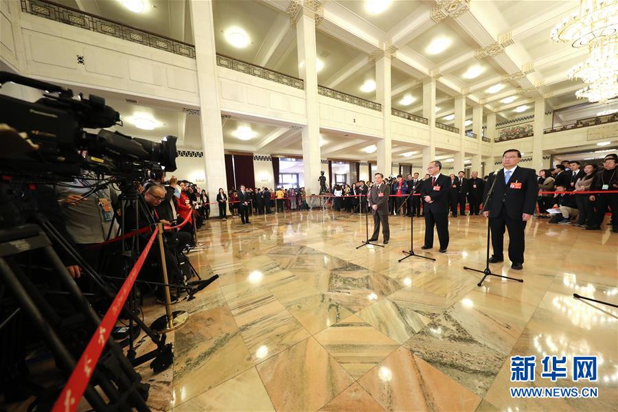 (新華全媒頭條·圖文互動(dòng))(7)2019——春天里的中國(guó)兩會(huì)故事