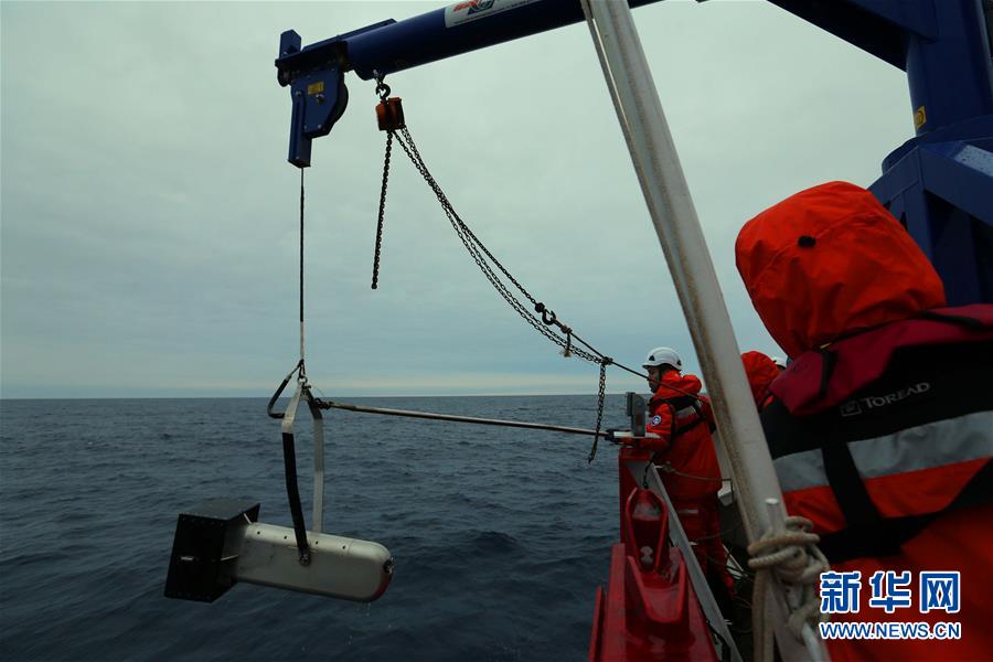 (“雪龍”探南極·圖文互動(dòng))(1)中國南極考察隊(duì)順利完成宇航員海綜合科考