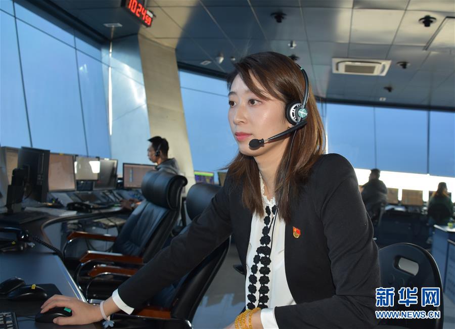 （關(guān)注春運(yùn)&middot;圖文互動(dòng)）在崗一分鐘，保證安全60秒&mdash;&mdash;記守護(hù)遠(yuǎn)航客機(jī)的&ldquo;燈塔&rdquo;管制員