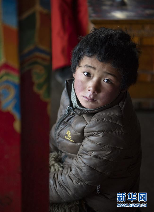(新春走基層·圖文互動(dòng))(5)守土與鄉(xiāng)愁——走進(jìn)珠峰腳下的村莊