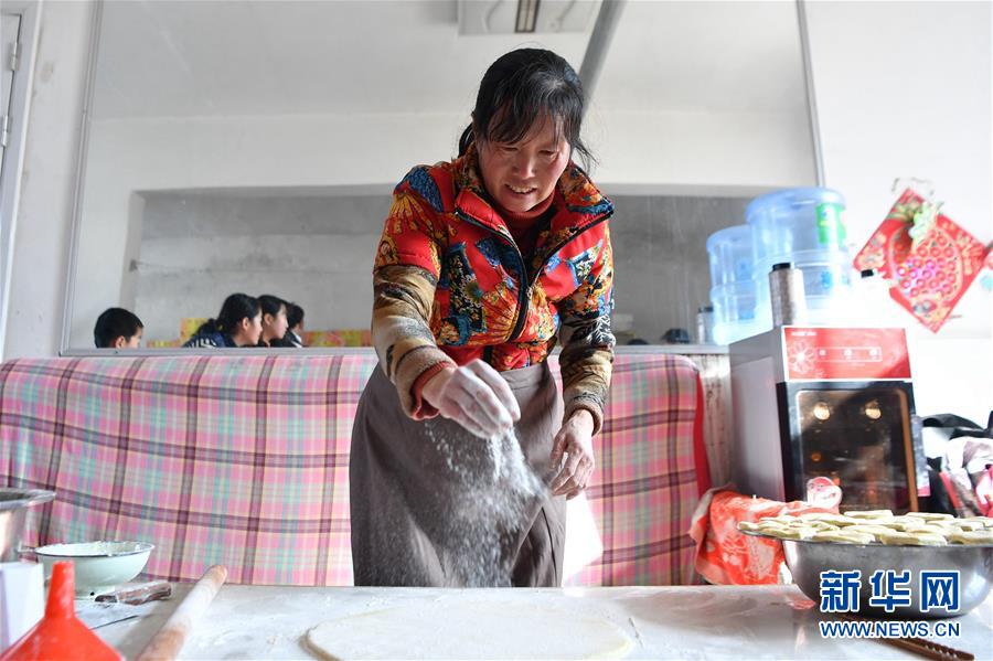 (新華全媒頭條·圖文互動(dòng))(2)創(chuàng)造中華民族的偉大歷史時(shí)間——寫(xiě)在農(nóng)歷庚子鼠年春節(jié)到來(lái)之際