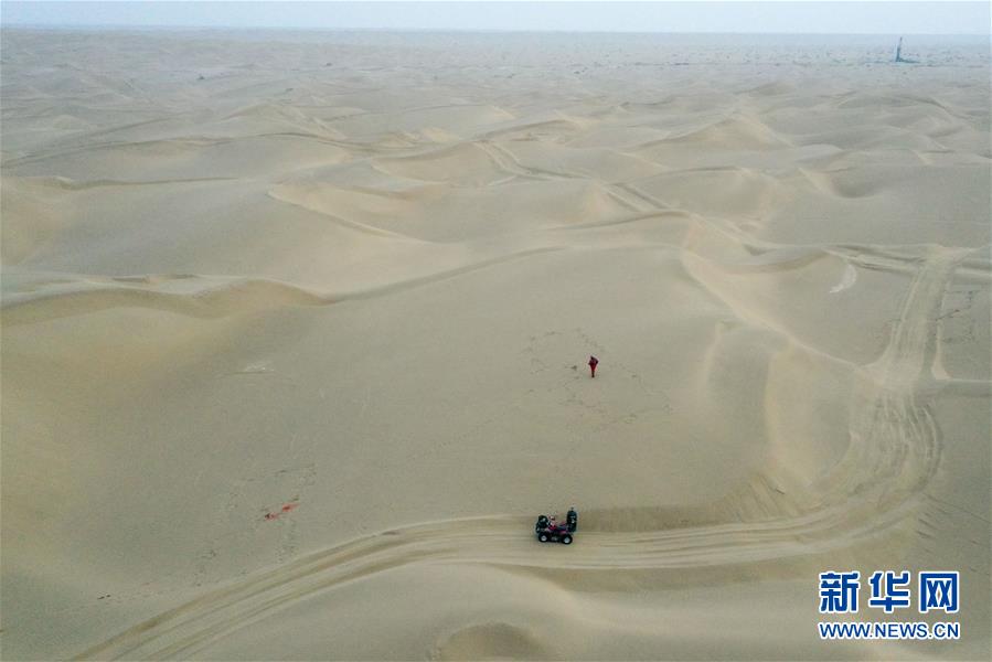 （新春走基層&middot;圖文互動(dòng)）（1）大漠中，一頂帳篷守歲五年