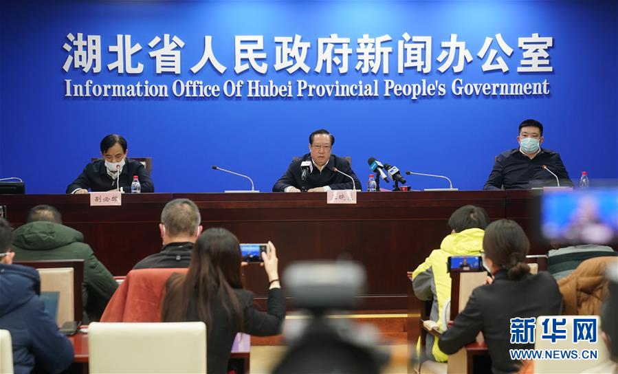 （新華全媒頭條&middot;圖文互動）（29）萬眾一心迎挑戰(zhàn) 眾志成城戰(zhàn)疫情&mdash;&mdash;全國總動員打響疫情防控阻擊戰(zhàn)紀(jì)實