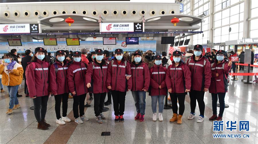 （新華全媒頭條&middot;圖文互動(dòng)）（5）黨旗，高高飄揚(yáng)在防控疫情斗爭第一線&mdash;&mdash;各級(jí)黨組織和廣大黨員干部投身疫情防控阻擊戰(zhàn)紀(jì)實(shí)