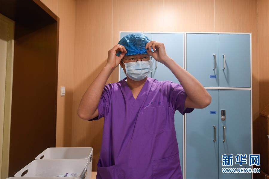 （聚焦疫情防控&middot;圖文互動）（2）無法握手，但始終并肩