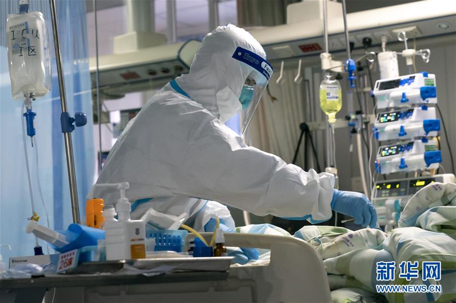 (新華全媒頭條·圖文互動)(1)凡人亦英雄——連線一線醫(yī)護人員